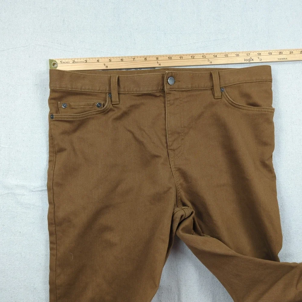 Banana Republic Mens 36x36 Khaki Pants Traveler Slim Fit Golf Stretch Casual